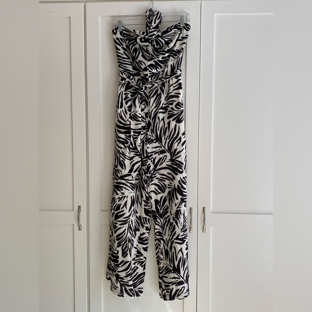 Willow Halter Neck Jumpsuit with pockets!